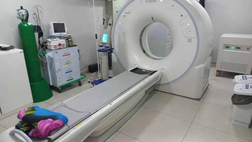 Sala de tomografia da AMD Saúde em Marabá
